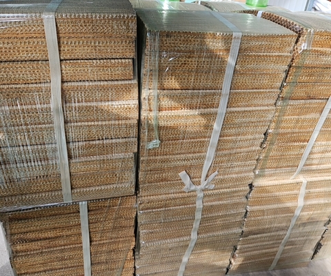 Materiais de travões reforçados com fio de latão